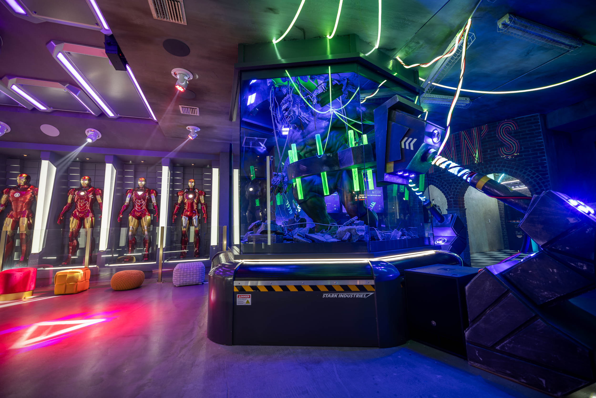 Tony's Lab - Avengers Suite